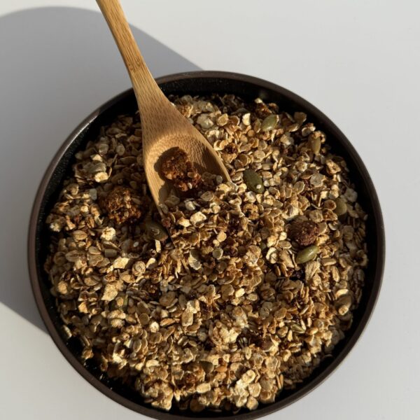 Fig+goji berry granola