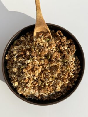 Fig+peanut butter granola